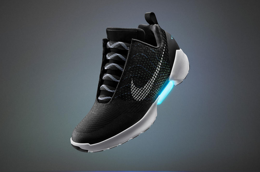 Read more about the article Nike Unveils Crazy Cool Self-Tying Shoes